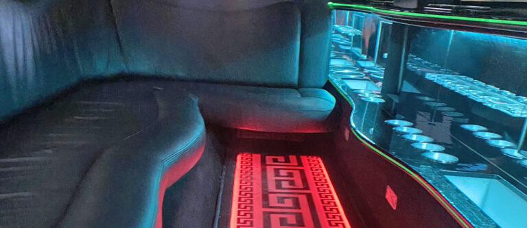 Strechlimousine mit edler Lederausstattung